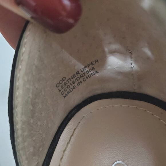 Charles David | Strappy Platform Leather Chunky Heels - Picture 12 of 13